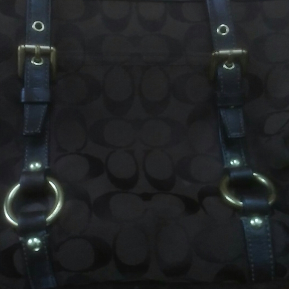 Coach F080-10384 Signature Shoulder Bag - Picture 2 of 6